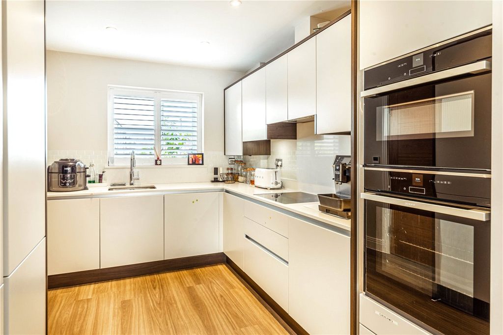 Property photo 3 of 15 Kitchen
