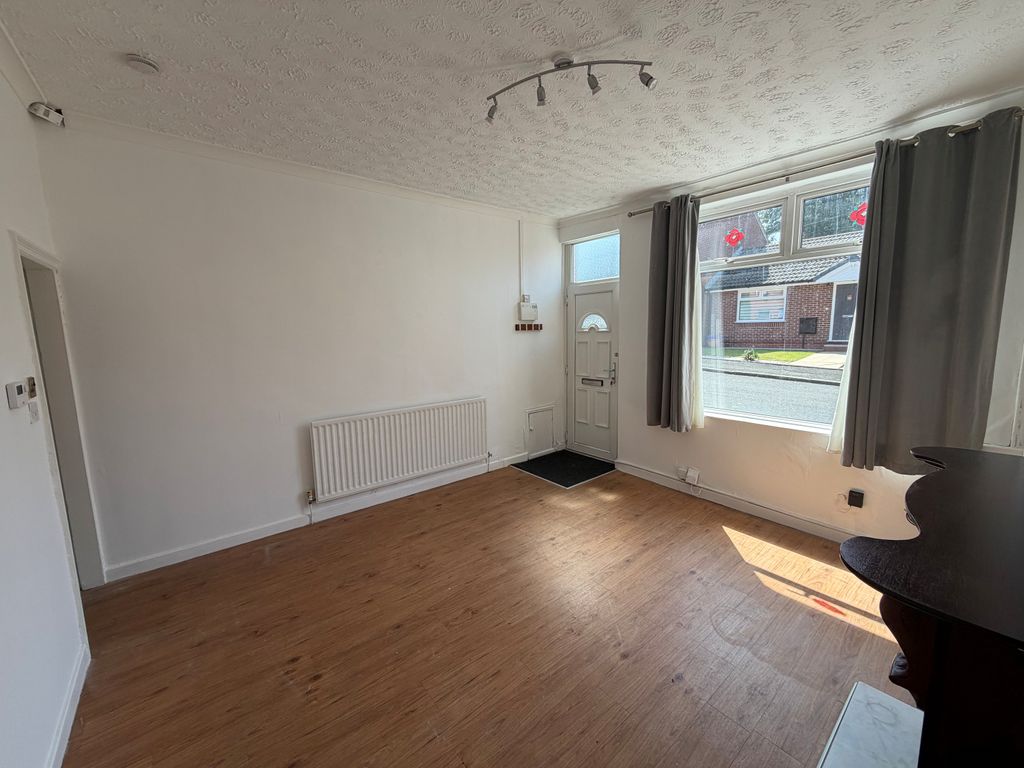 Property photo 2 of 11 2