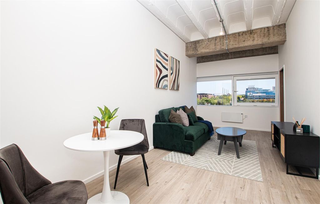 Property photo 1 of 34 Xybyrq2E9Uc7Sorshtqf8A.Jpg