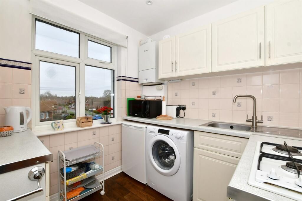 Property photo 3 of 8 Picture No. 06