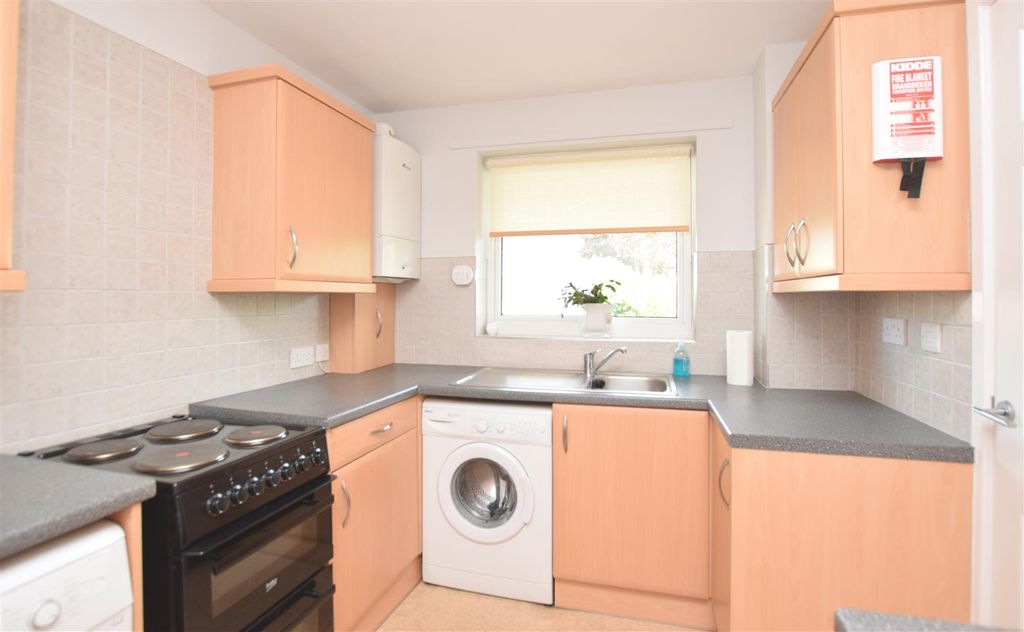 Property photo 2 of 15 Kitchen.Jpg