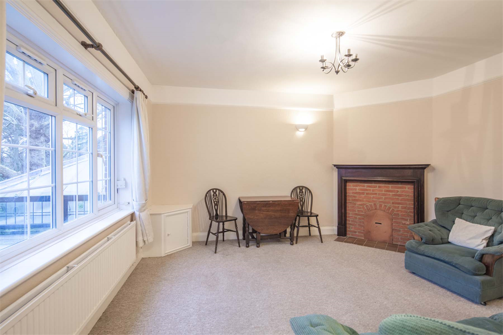 Property photo 3 of 7