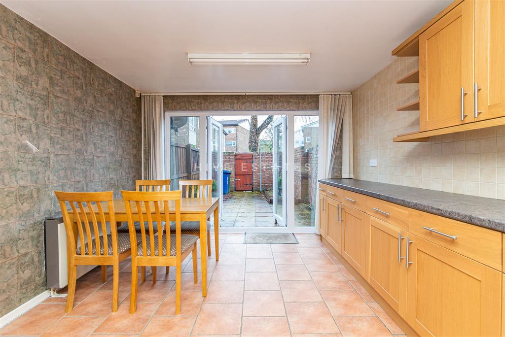 Property photo 2 of 13 W-0166.Jpg
