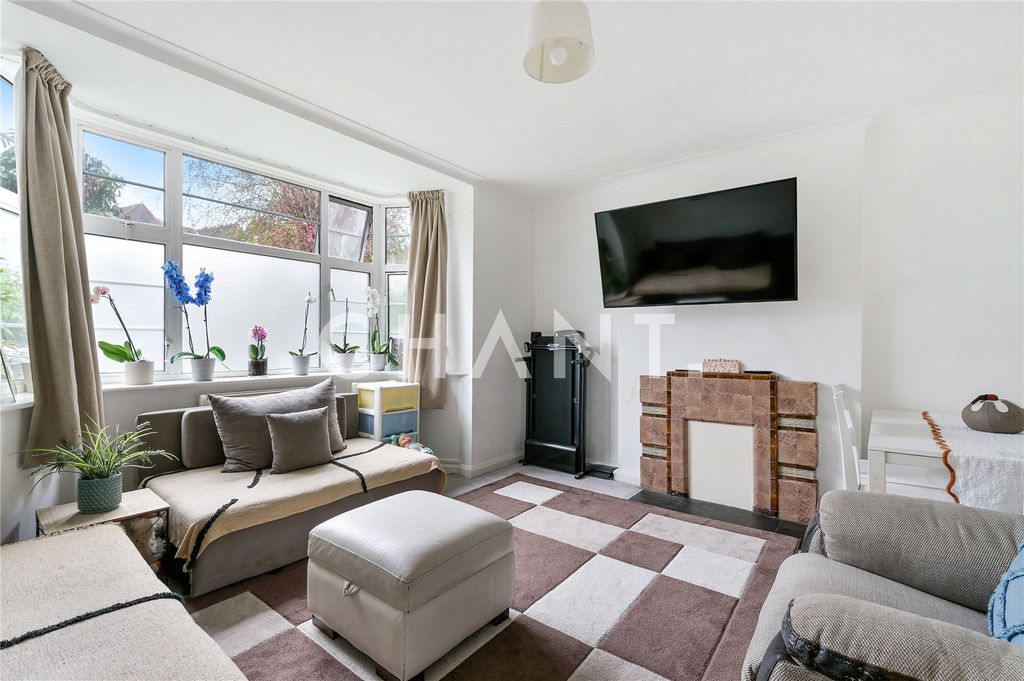 Property photo 2 of 12 Picture No. 16