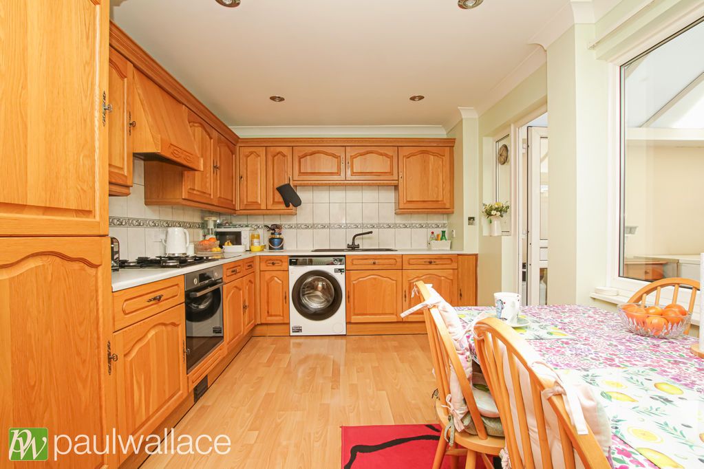 Property photo 3 of 15 Kitchen / Diner