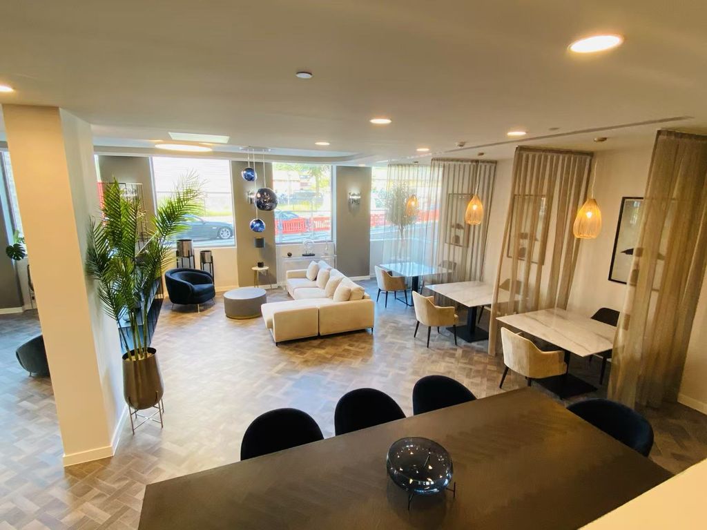 Property photo 3 of 13 Photo 2