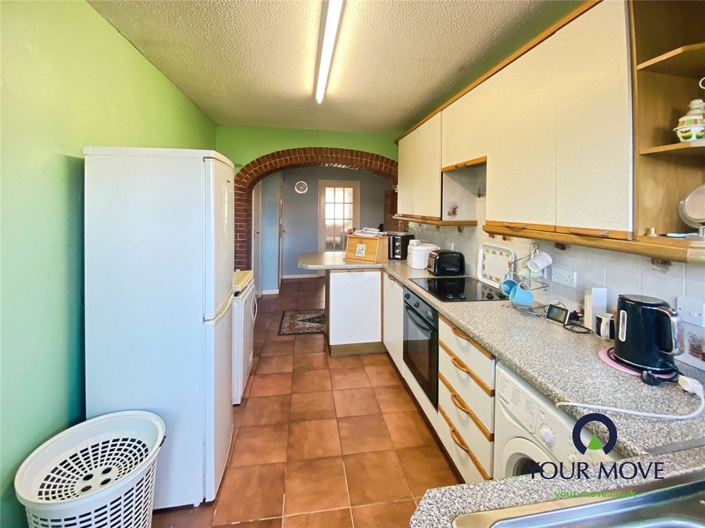 Property photo 3 of 12 Picture No. 10