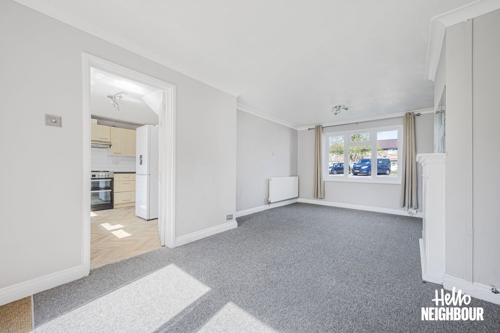 Property photo 3 of 14 Photo 2