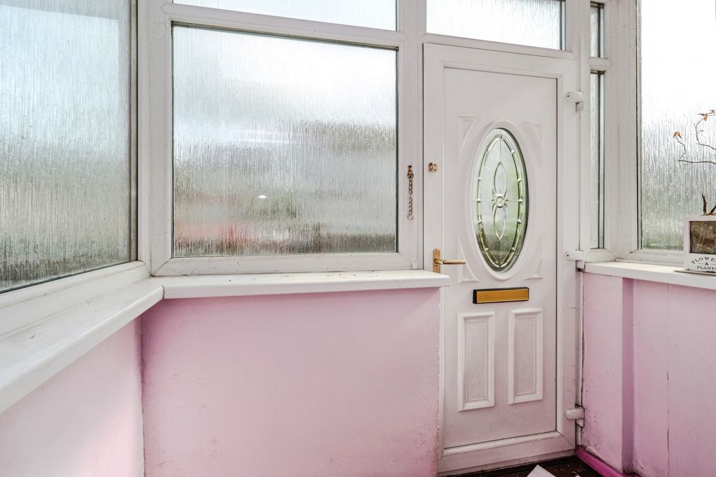 Property photo 2 of 22 Pbox-Img.Jpg