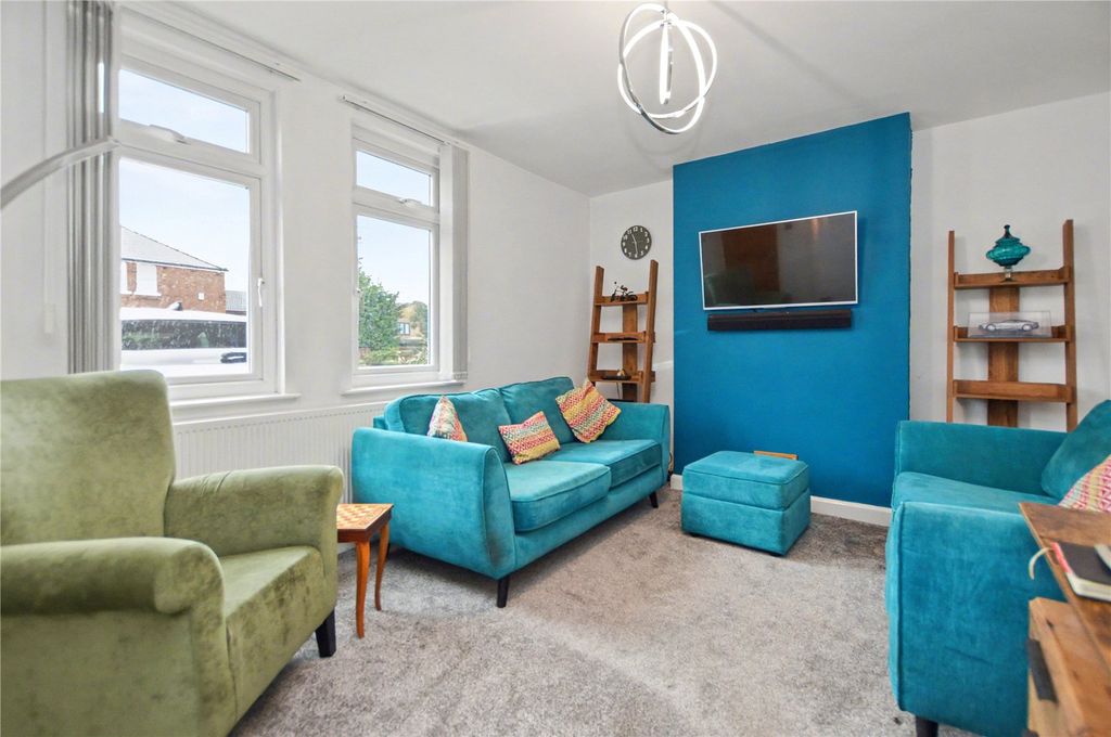 Property photo 3 of 23 Picture No. 43