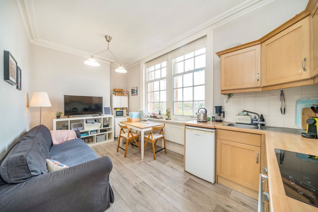 Property photo 2 of 5