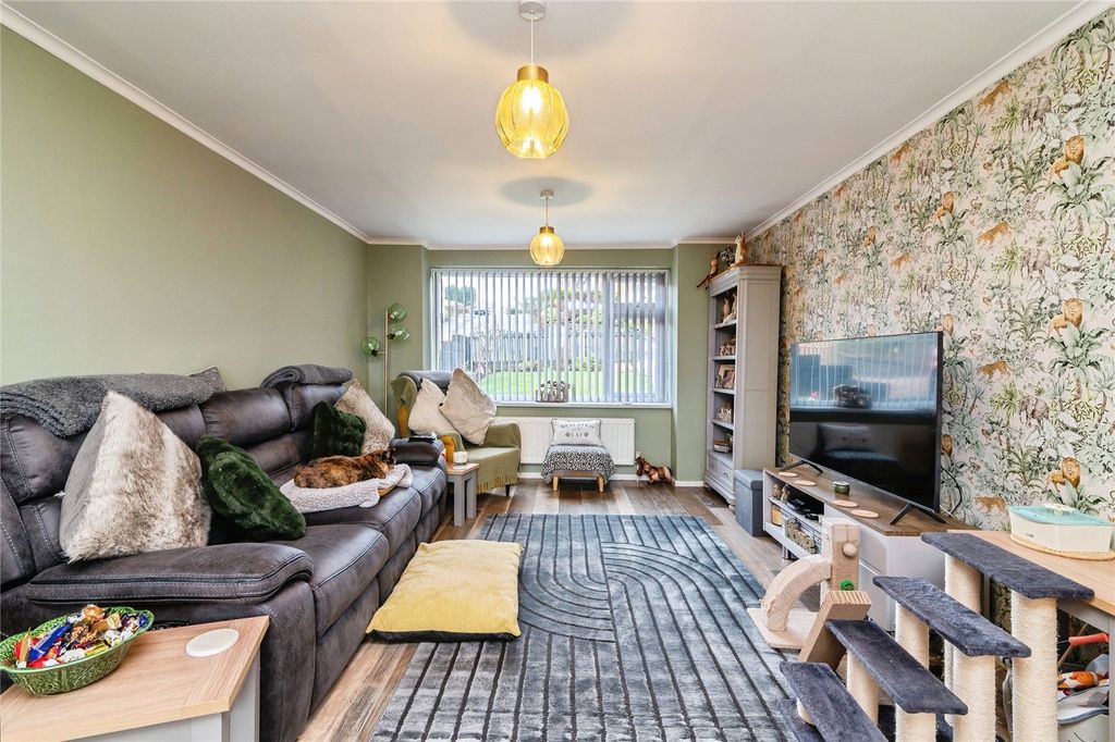 Property photo 3 of 22 Picture No. 31