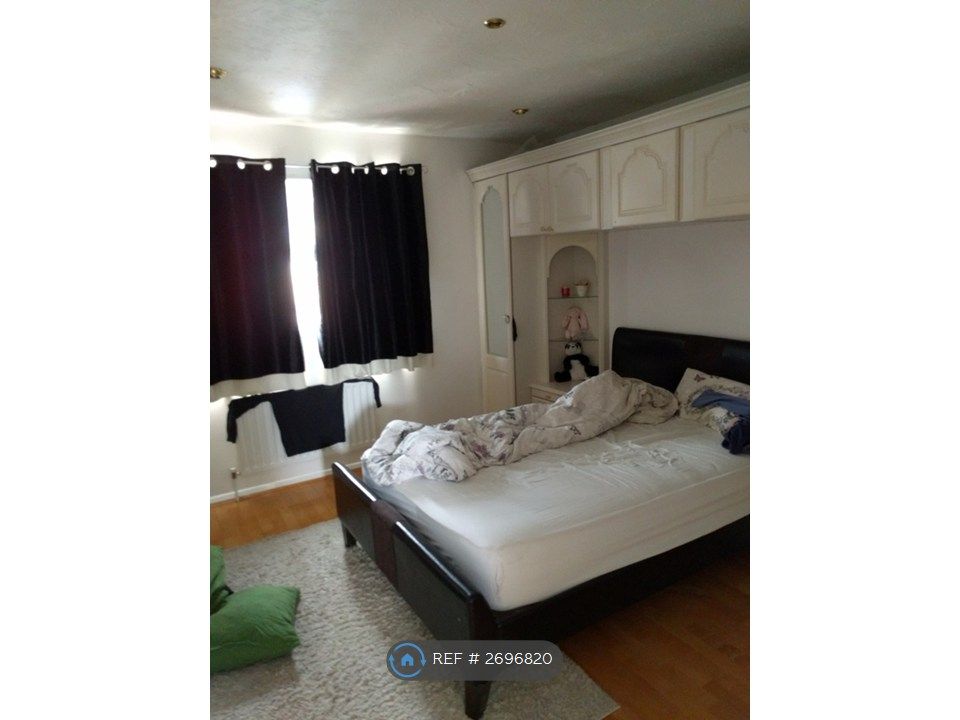 Property photo 2 of 12 Master Bed-Room