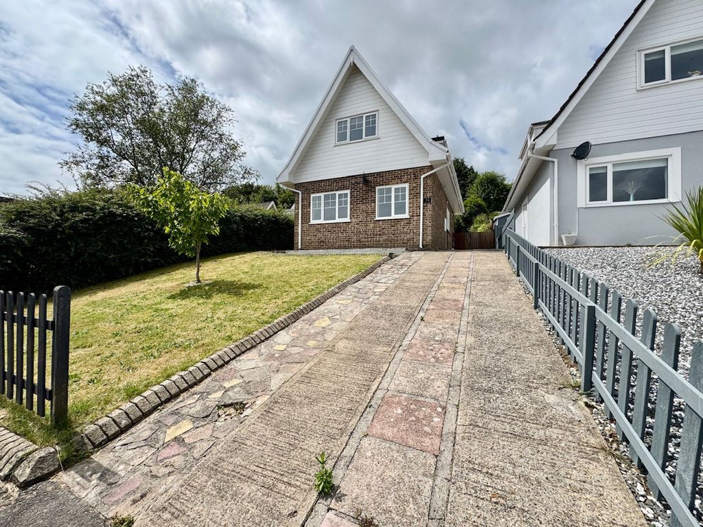 Property photo 1 of 39