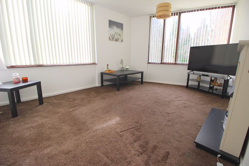 Property photo 2 of 6 Photo 5