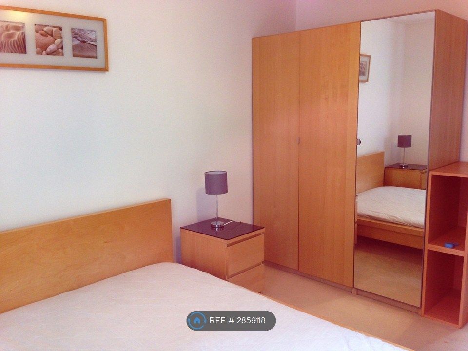 Property photo 3 of 8 Bedroom