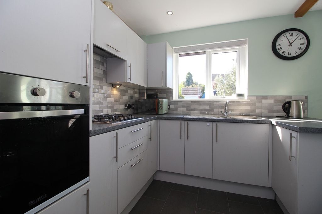 Property photo 2 of 13