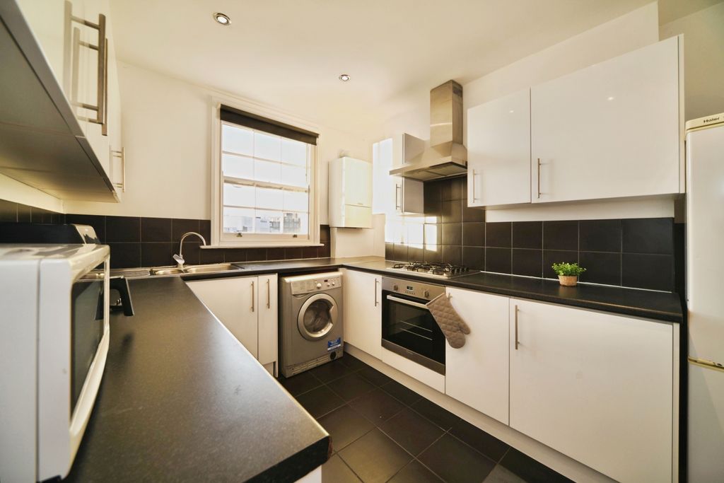 Property photo 3 of 13 Photo #3