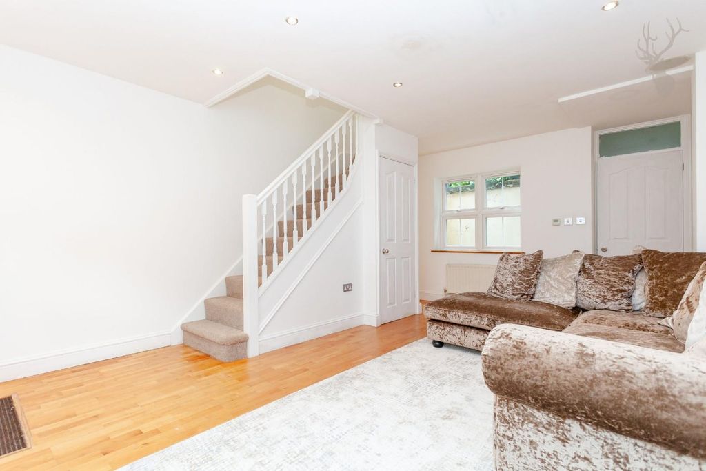 Property photo 3 of 17 Blondin Street (2).Jpg