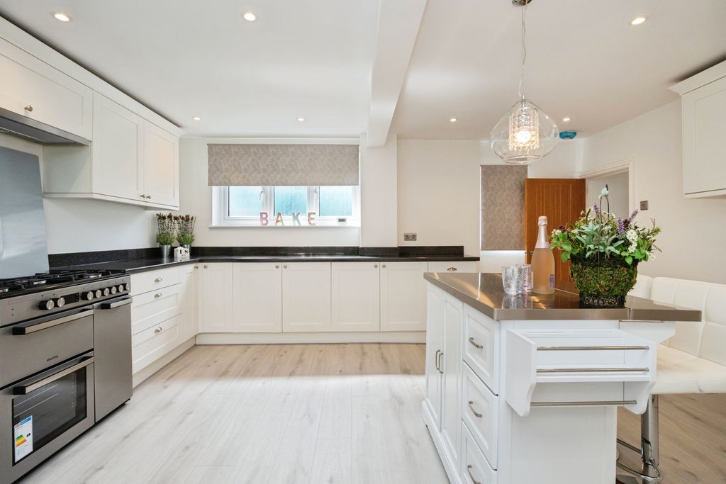 Property photo 1 of 20 Photo #1