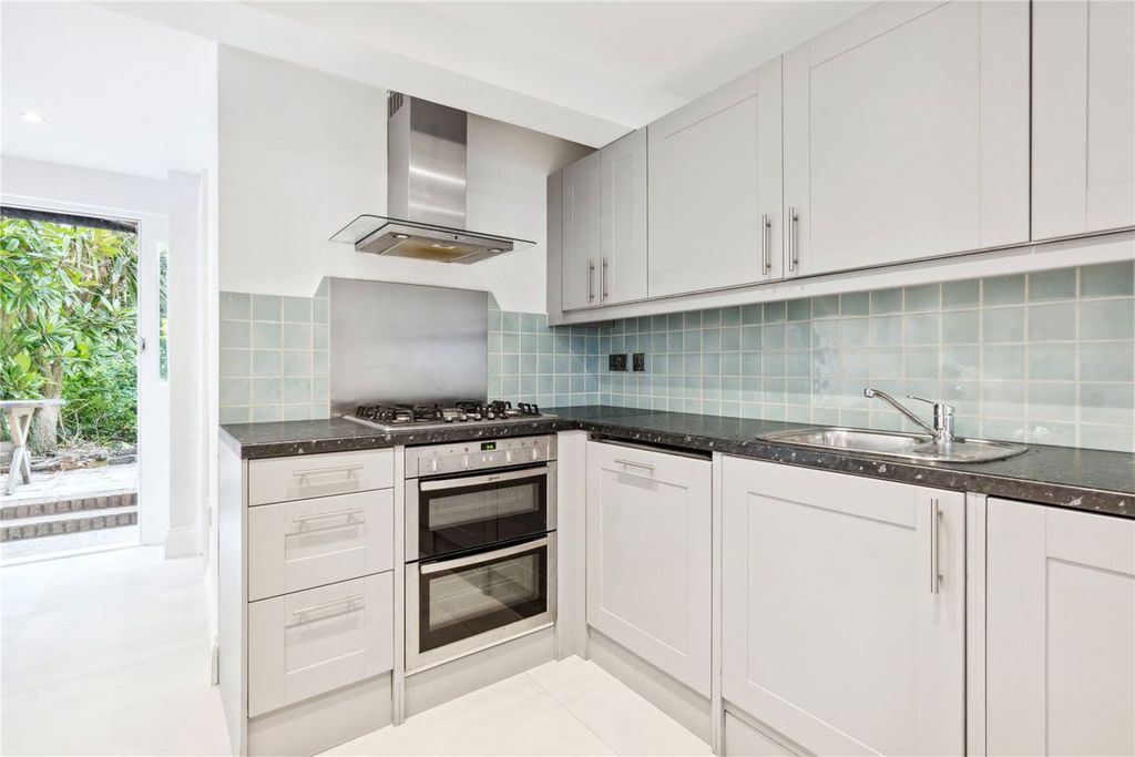 Property photo 2 of 5