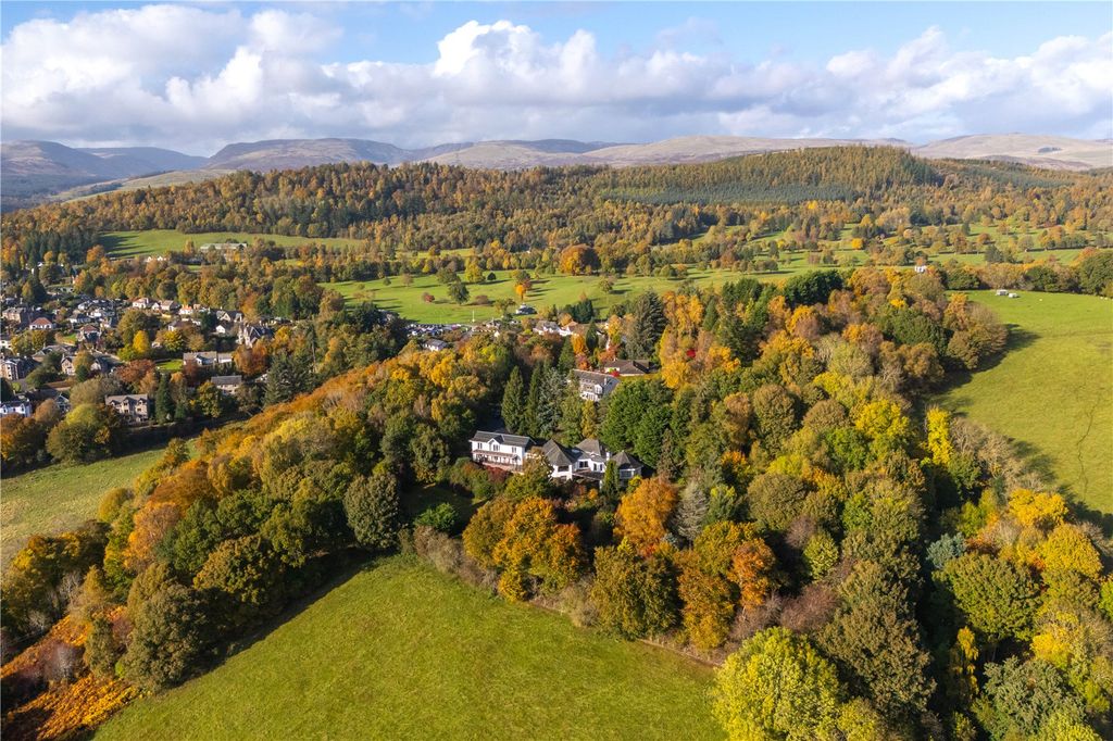 Property photo 2 of 30 Aerial