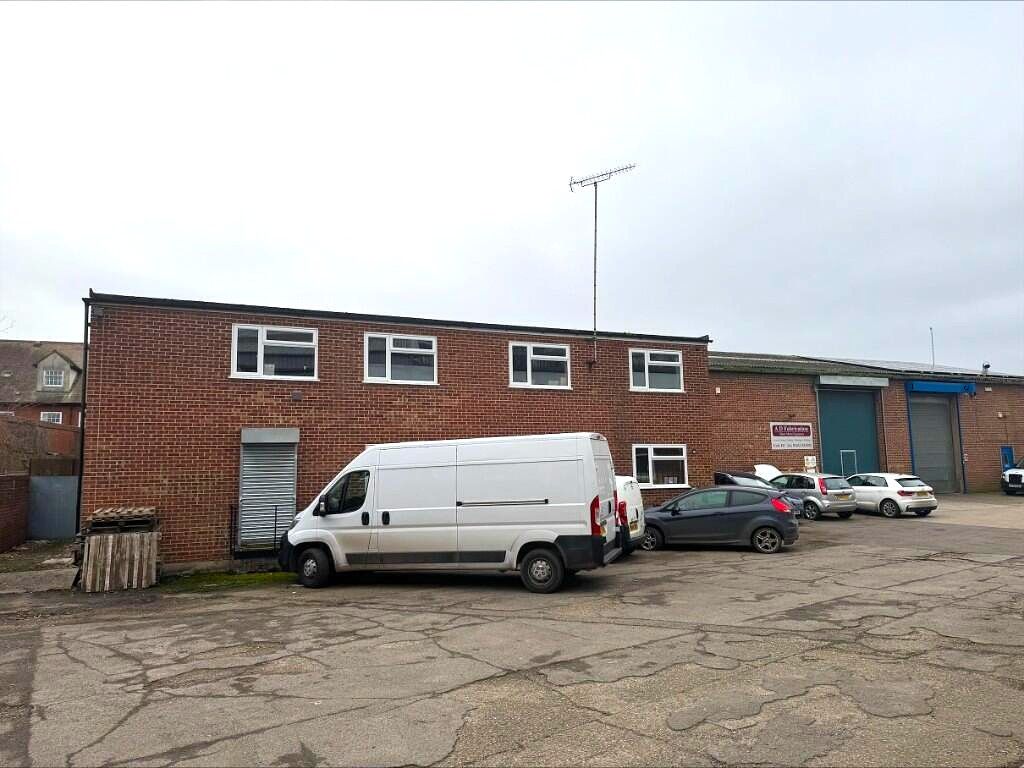 Property photo 1 of 9