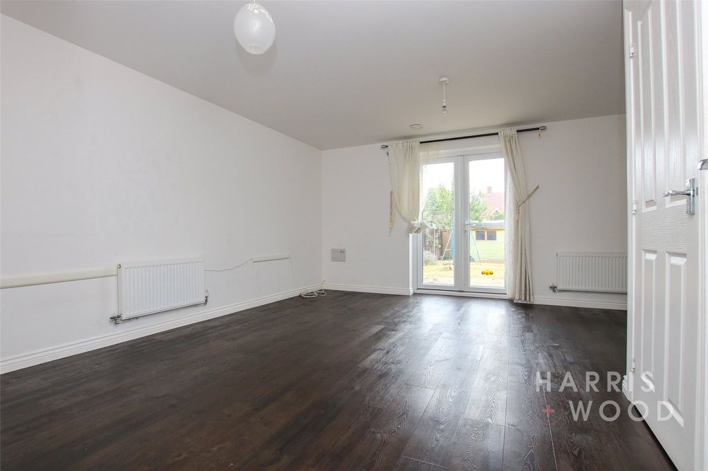 Property photo 2 of 18 Picture No. 17