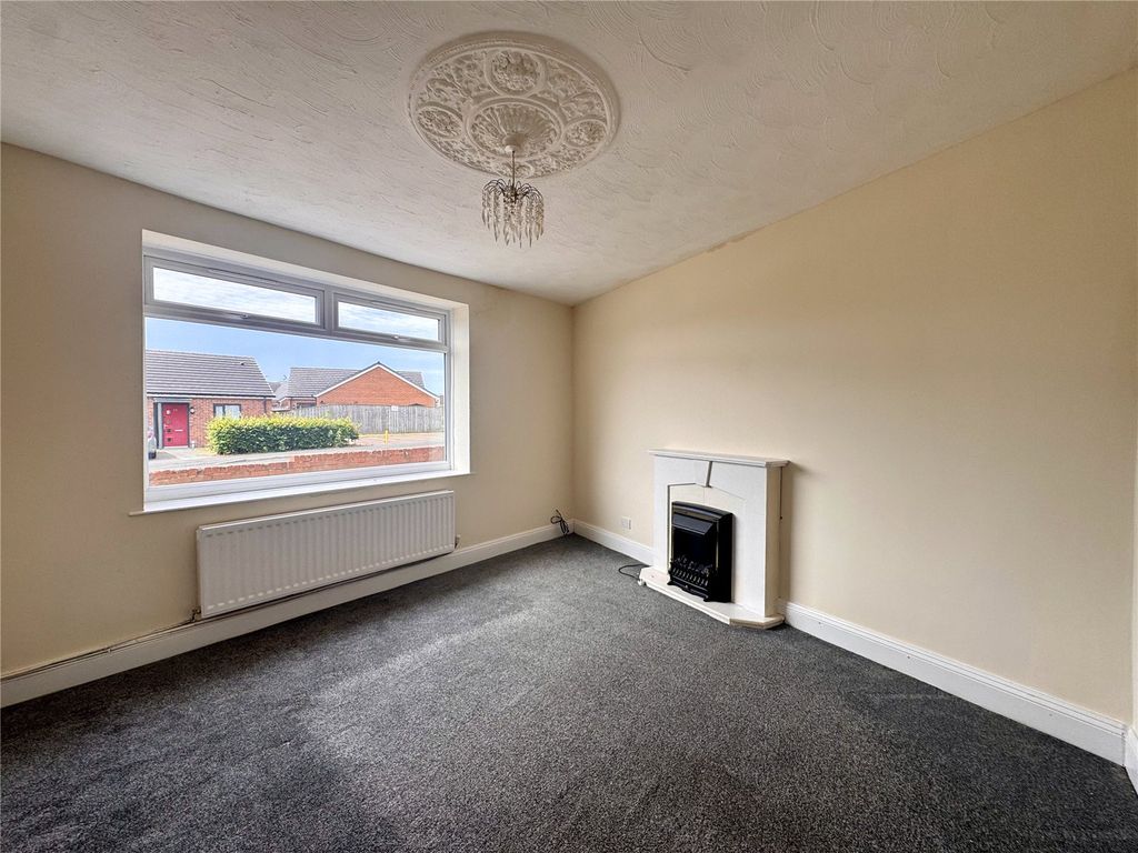 Property photo 2 of 11 Picture No. 03