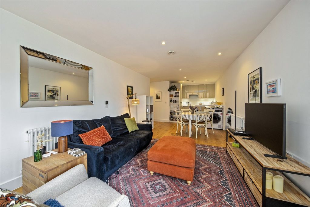 Property photo 3 of 9 Picture No. 05