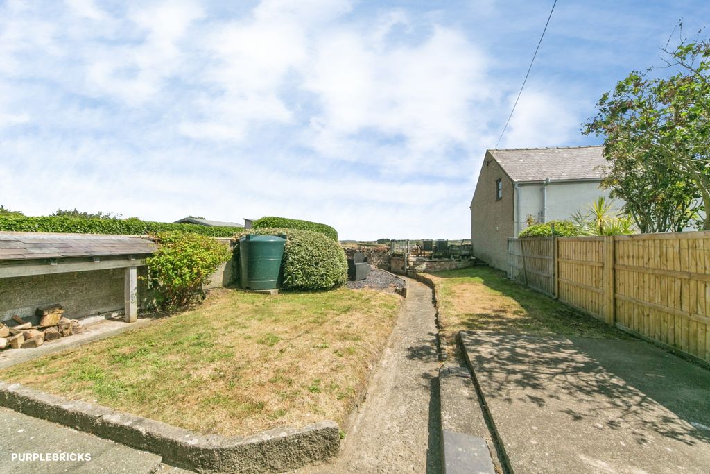 Property photo 2 of 24