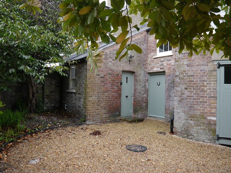 Property photo 2 of 10 Photo 7