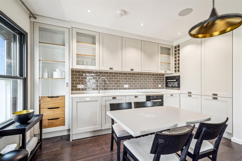 Property photo 3 of 15 11 (1).Jpg