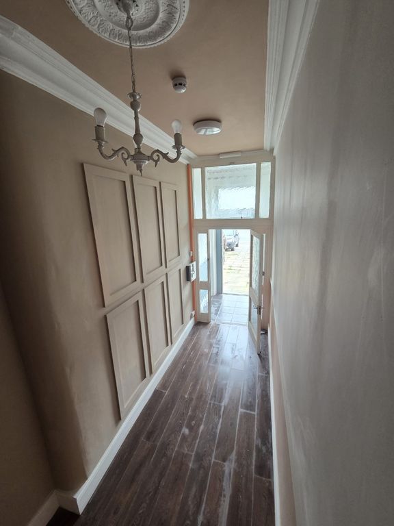 Property photo 3 of 31 4557383