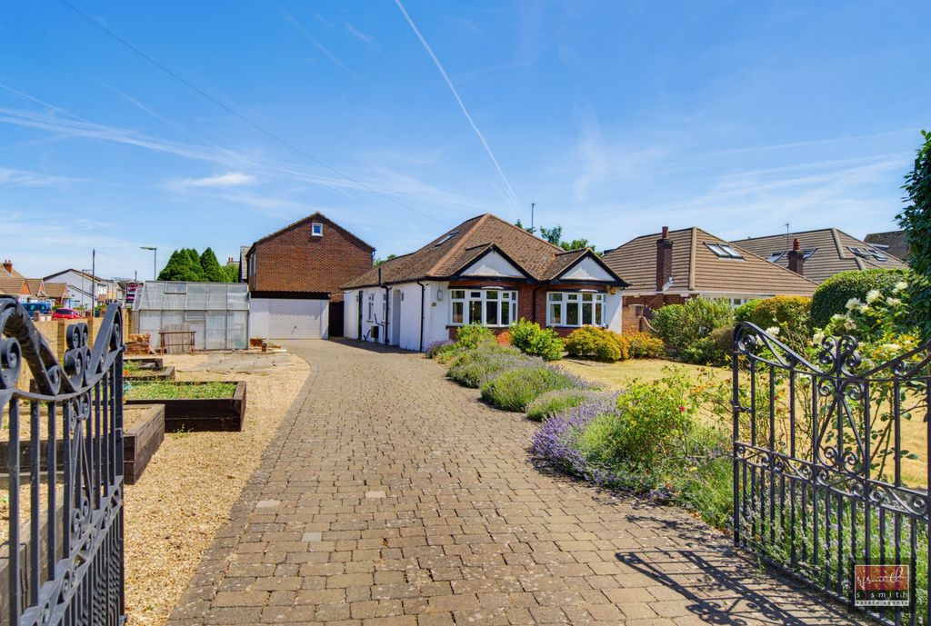 Property photo 1 of 12 Dsc05251