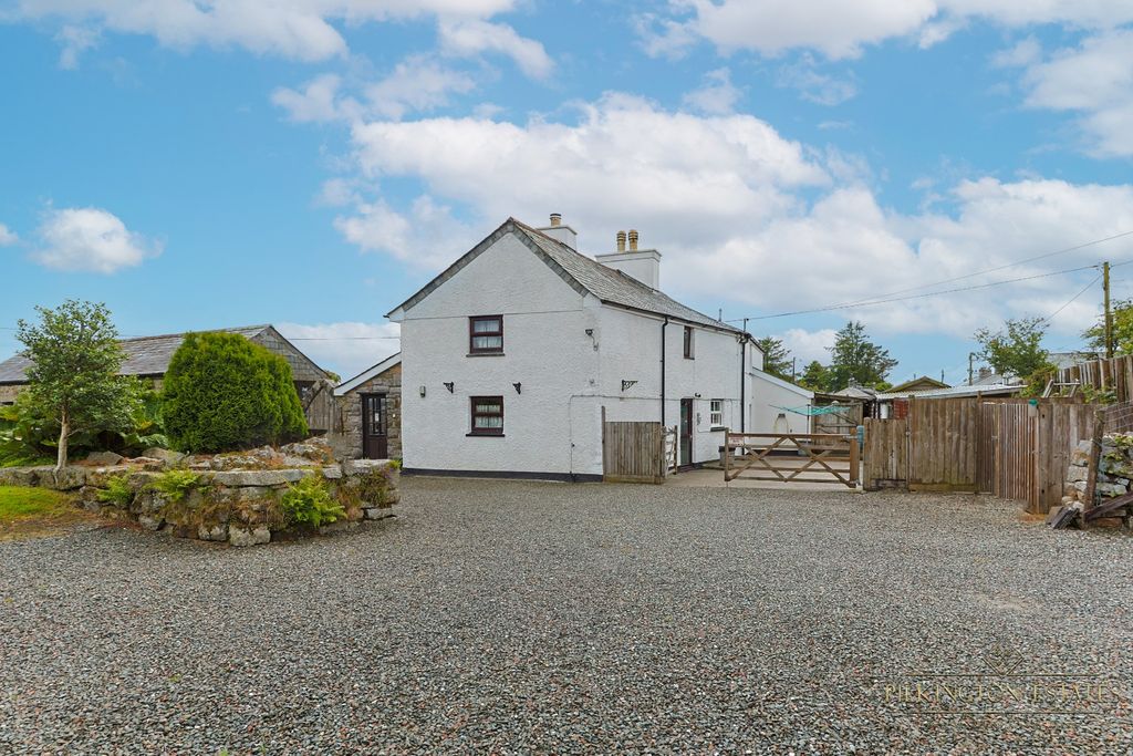 Property photo 1 of 30 4293052