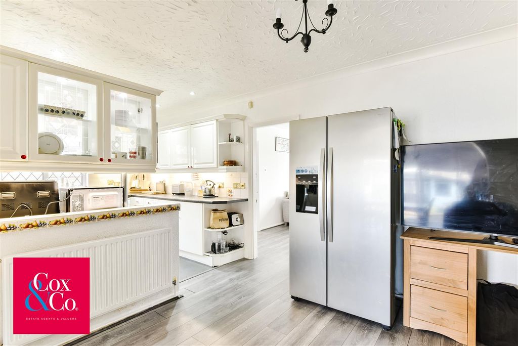 Property photo 2 of 16 81O_0373.Jpg