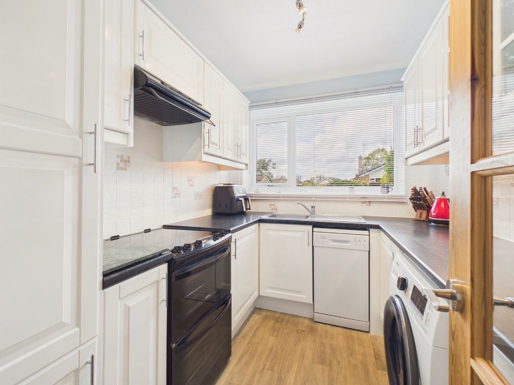 Property photo 2 of 22 5019116