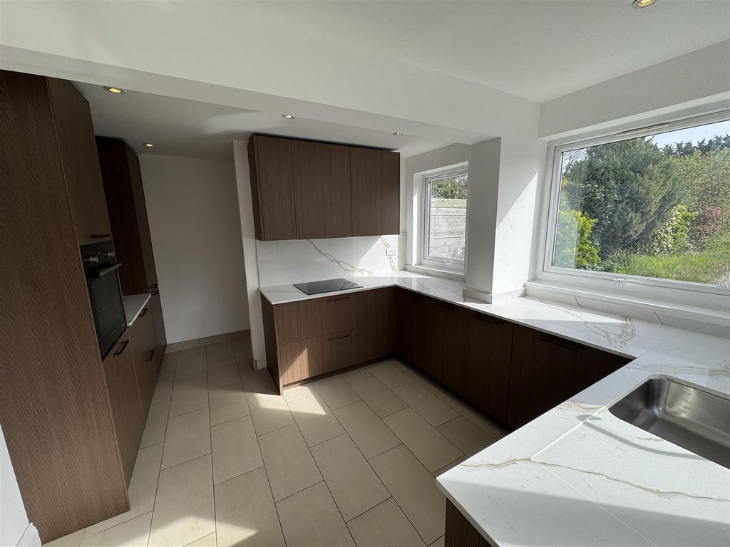 Property photo 2 of 13 Kitchen