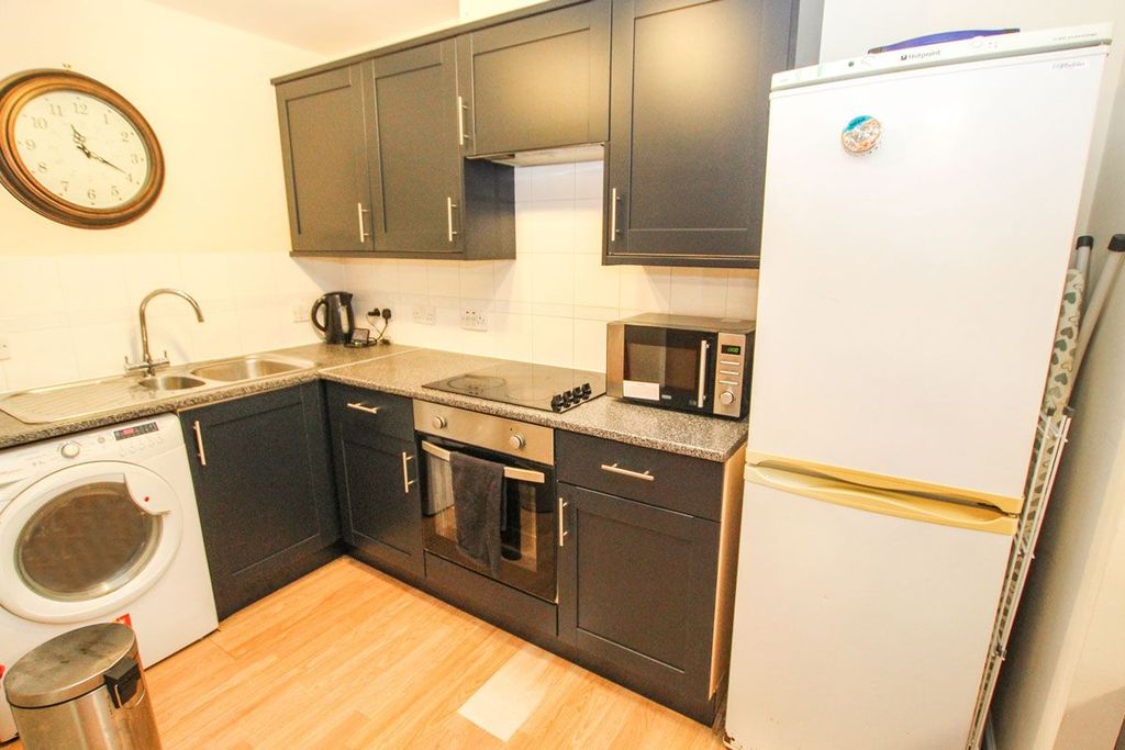 Property photo 3 of 18