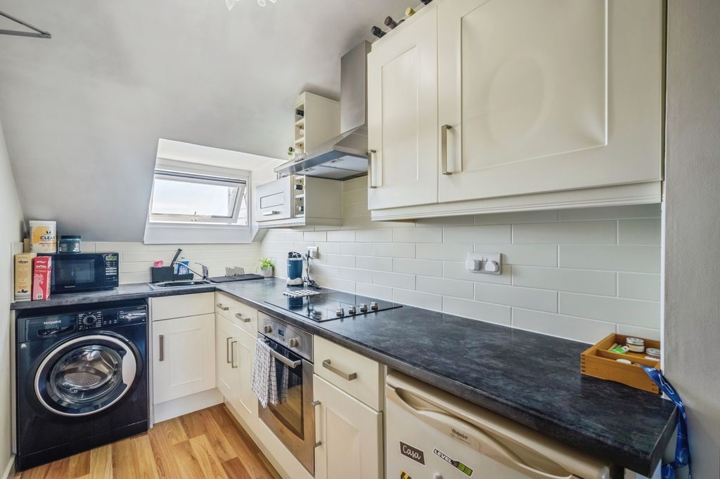 Property photo 3 of 17 Photo