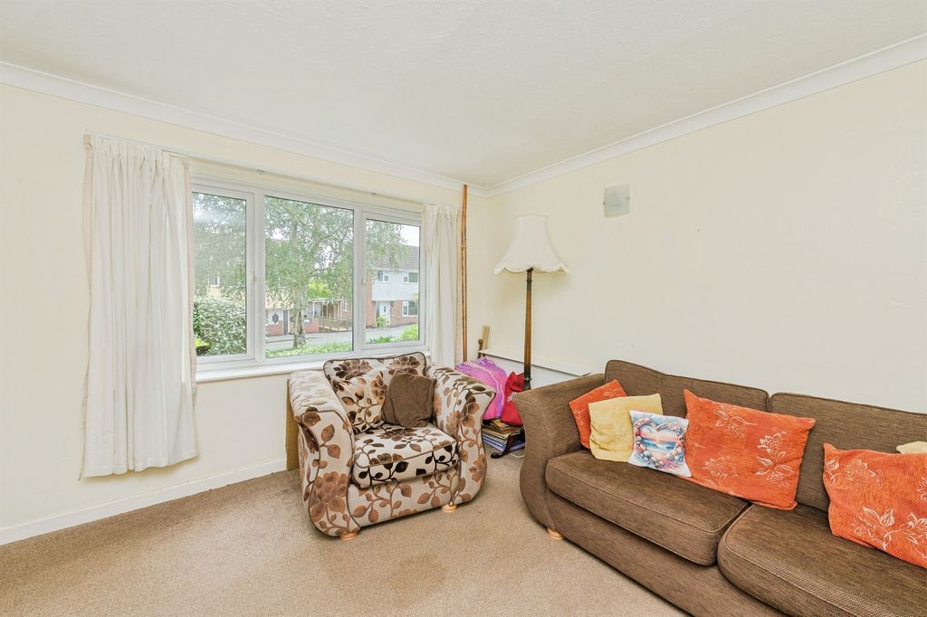 Property photo 3 of 16