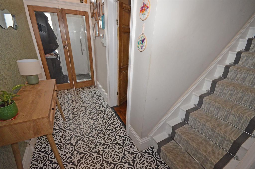 Property photo 2 of 22 03.Jpg