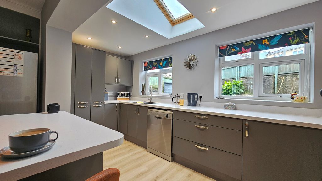 Property photo 3 of 15 2Efe5d24c6550Fb0A9F0Fe31B9072Fcbd0ba7Aba.Jpg