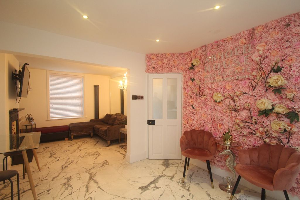 Property photo 2 of 14 0 General