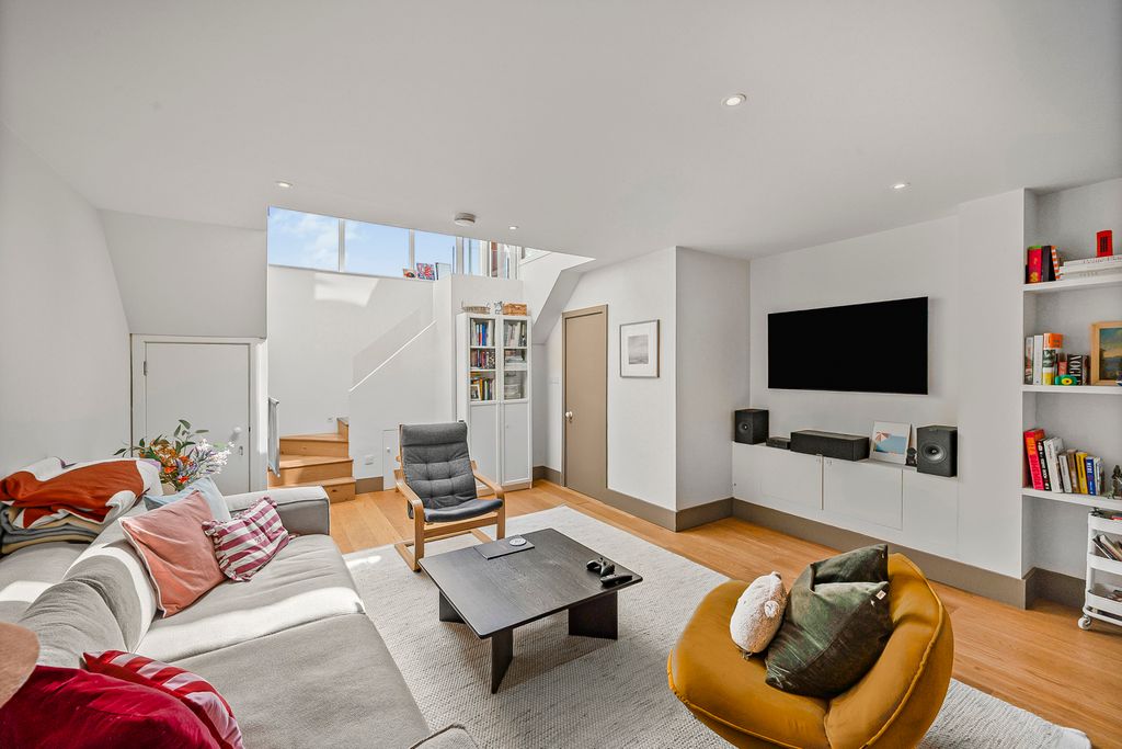 Property photo 2 of 13 Picture No. 09