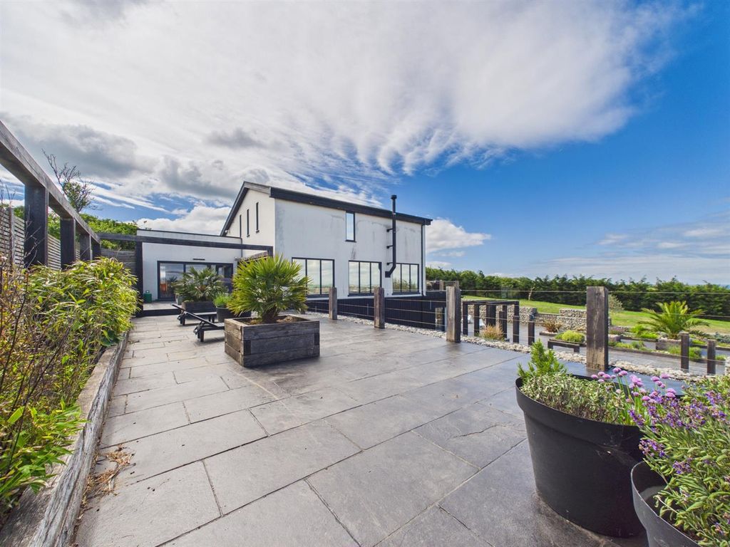 Additional image 32 of 5 bed property for saleChene Road, Peacehaven BN10