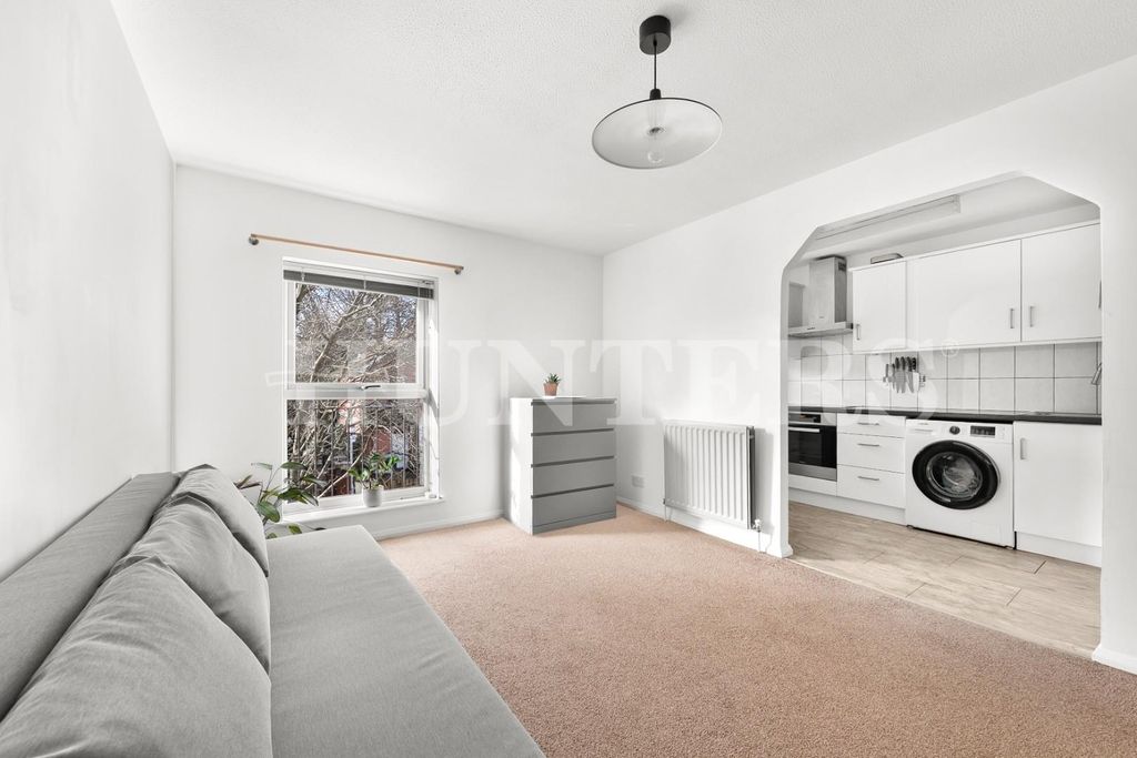 Property photo 3 of 9 Dsc05497.Jpg