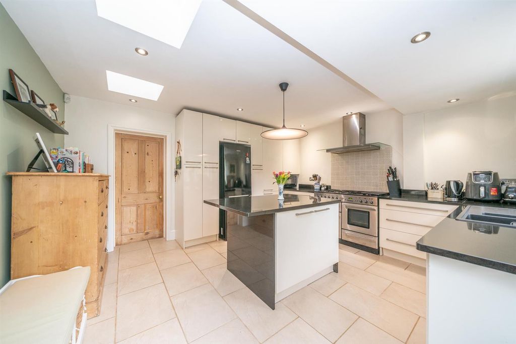 Property photo 3 of 23 5-Liverpool-Road-6896.Jpg