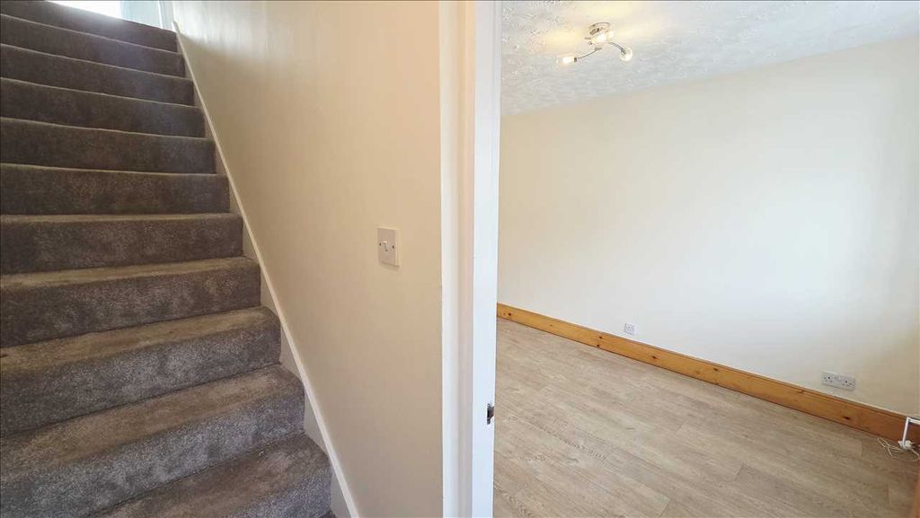 Property photo 2 of 13 Entrance Hallway